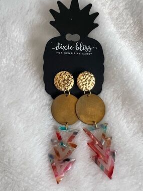 Dixie Bliss Multicolor Arrow Drop Earrings - Gold & Multicolor